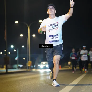 Runner Photo 7775739