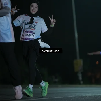 Runner Photo 7775740