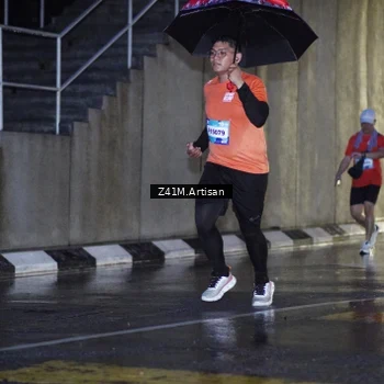 Runner Photo 7775742