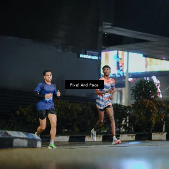 Runner Photo 7775758