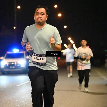 Runner Photo 7775773