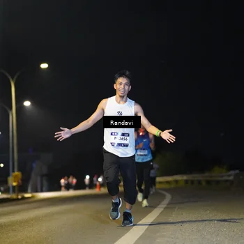 Runner Photo 7775779