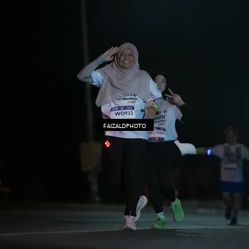 Runner Photo 7775794
