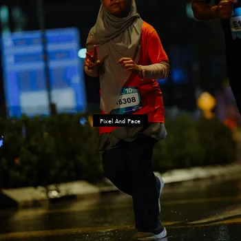 Runner Photo 7775800