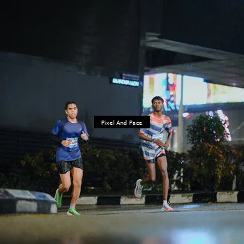 Runner Photo 7775804