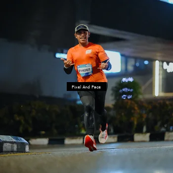 Runner Photo 7775812