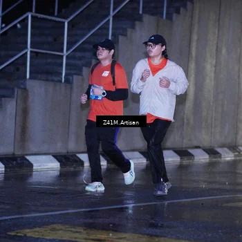 Runner Photo 7775817