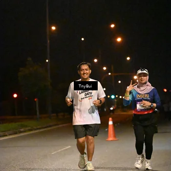Runner Photo 7775833
