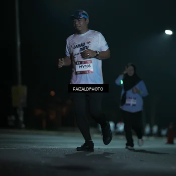 Runner Photo 7775854