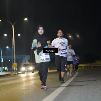 Runner Photo 7775884
