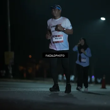 Runner Photo 7775893