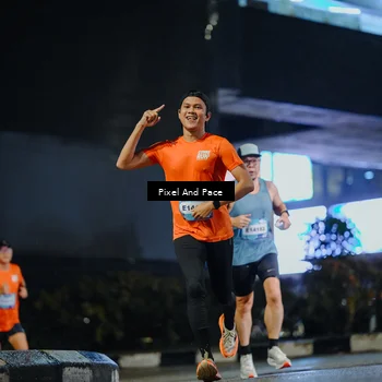 Runner Photo 7775906