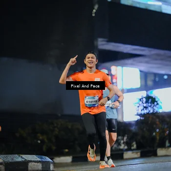 Runner Photo 7775909