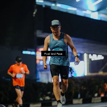 Runner Photo 7775926