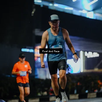 Runner Photo 7775936