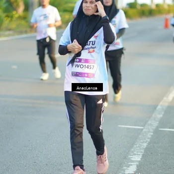 Runner Photo 7775962