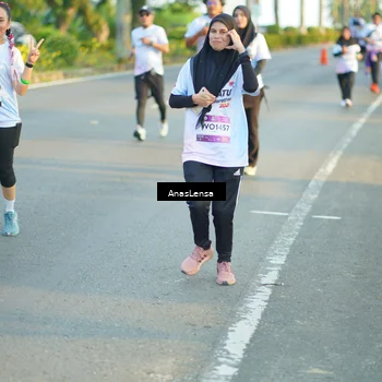 Runner Photo 7775976