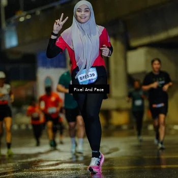 Runner Photo 7775977