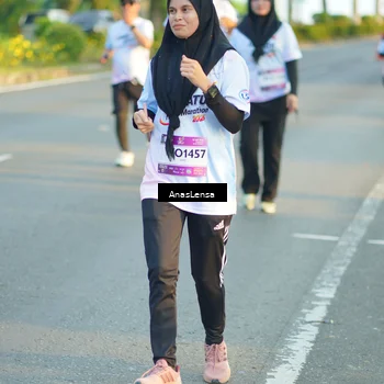Runner Photo 7775988