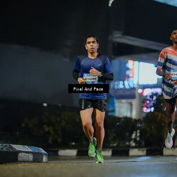 Runner Photo 7775992