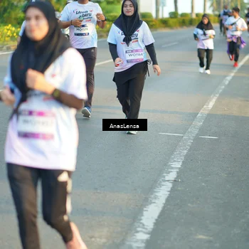 Runner Photo 7775997