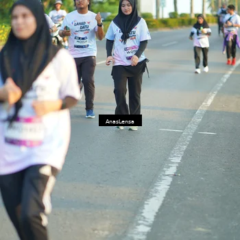 Runner Photo 7775998