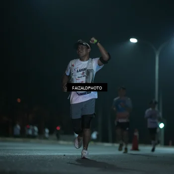 Runner Photo 7776004