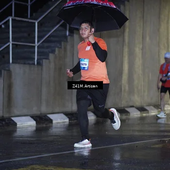 Runner Photo 7776038