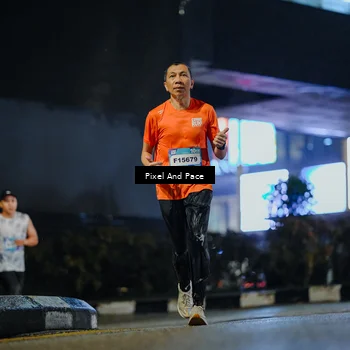 Runner Photo 7776065