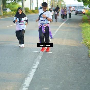 Runner Photo 7776066