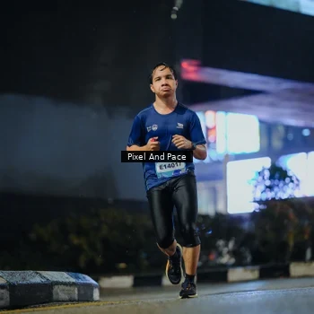 Runner Photo 7776069