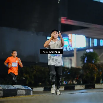 Runner Photo 7776097