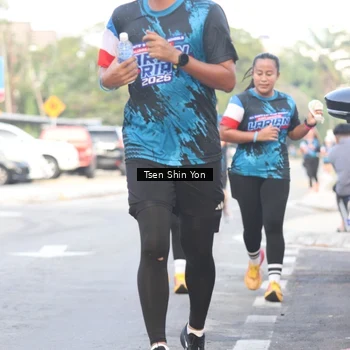 Runner Photo 7776101