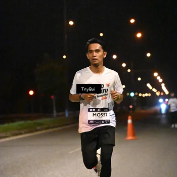 Runner Photo 7776104