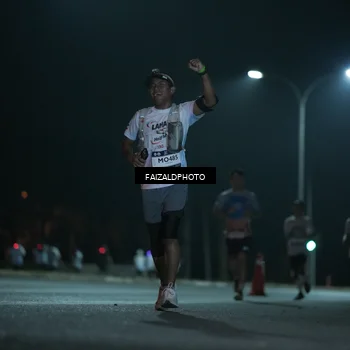 Runner Photo 7776105