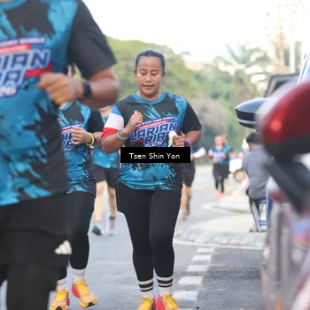Runner Photo 7776108