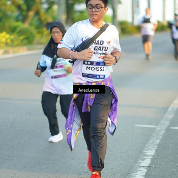 Runner Photo 7776117