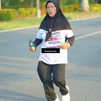 Runner Photo 7776126