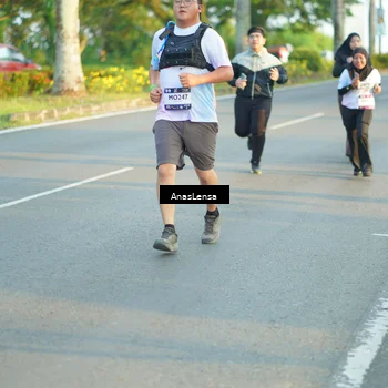 Runner Photo 7776140