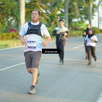 Runner Photo 7776171