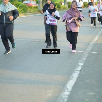 Runner Photo 7776193