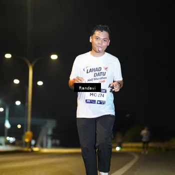 Runner Photo 7776194