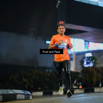 Runner Photo 7776197