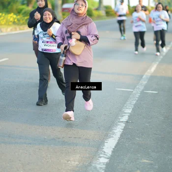 Runner Photo 7776213