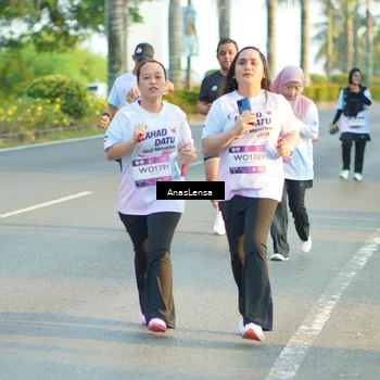 Runner Photo 7776215