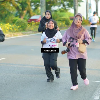 Runner Photo 7776219
