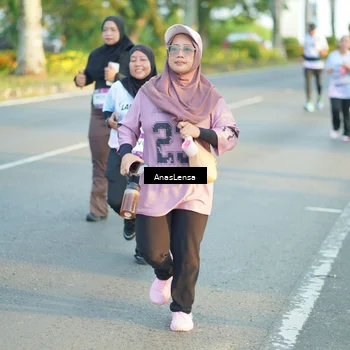Runner Photo 7776252
