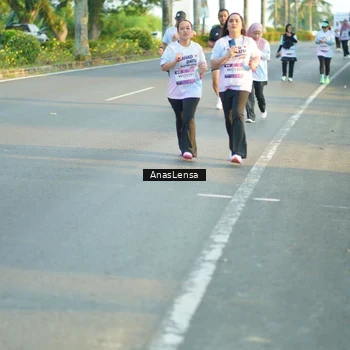 Runner Photo 7776256