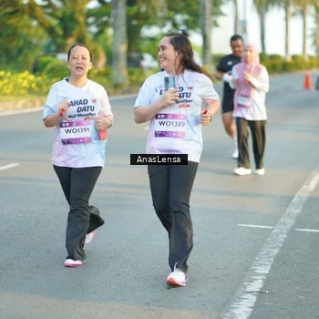 Runner Photo 7776289