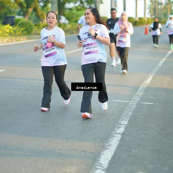 Runner Photo 7776303